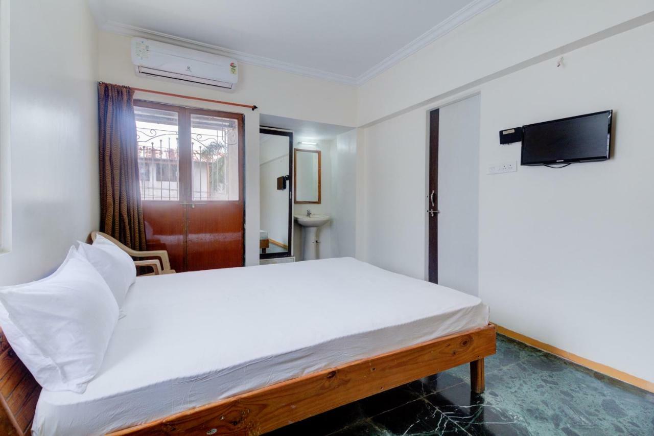 Spot On 41871 Hotel Sahyadri Spot Тримбак Екстериор снимка
