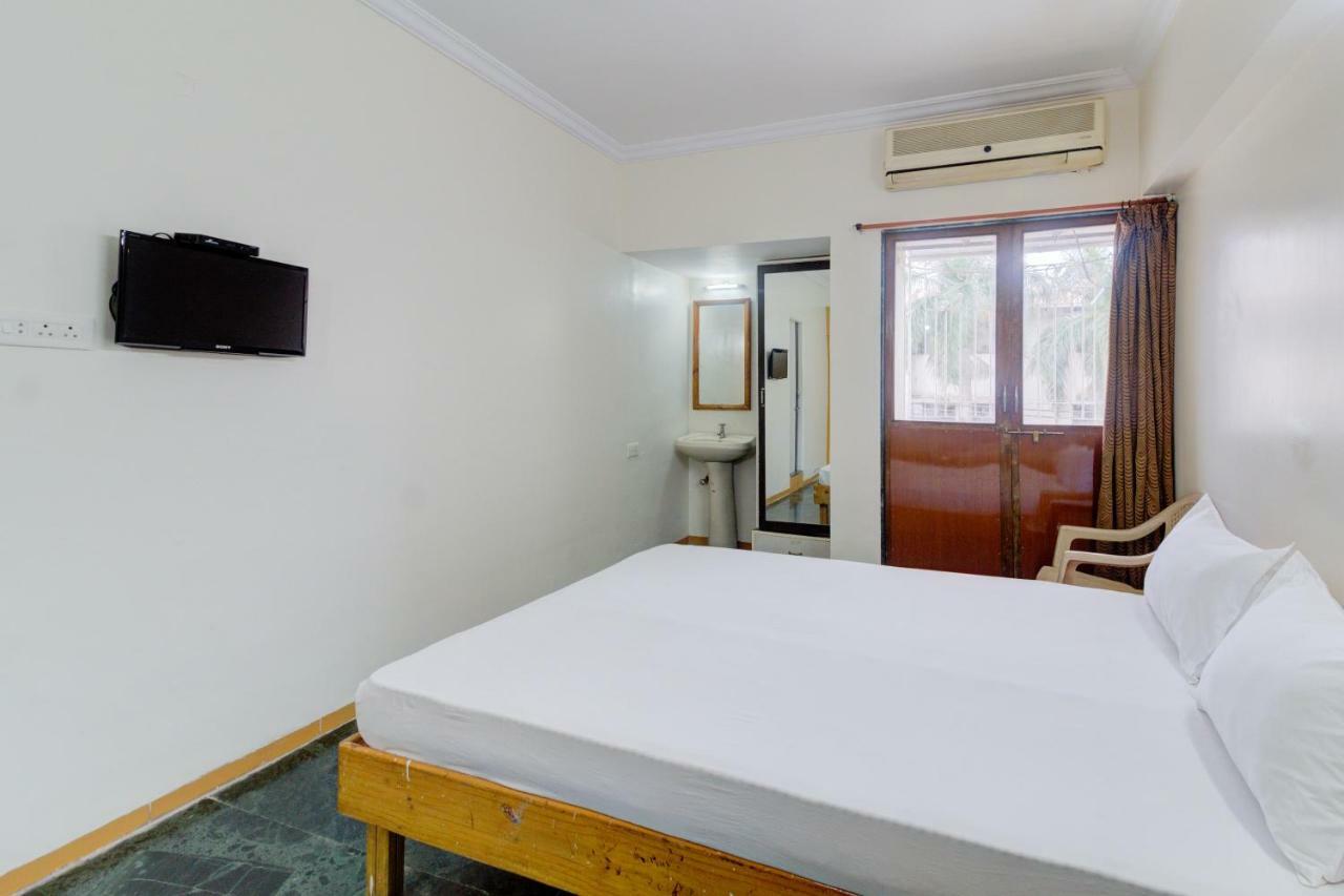 Spot On 41871 Hotel Sahyadri Spot Тримбак Екстериор снимка